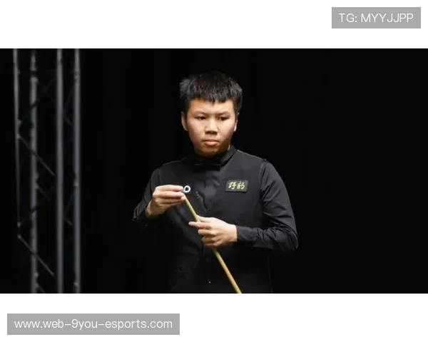 周跃龙体验新球杆，表现更为顺手