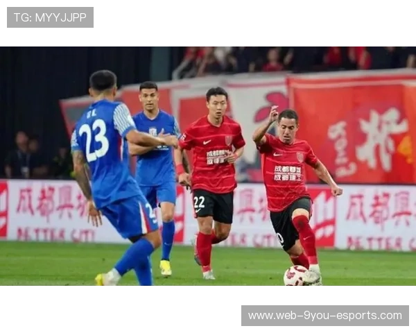 上海海港新赛季备战开启，主帅重点调整防线问题