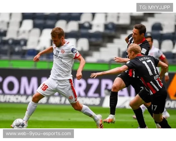 多特前场高压见效，德甲赛场战况扑朔迷离